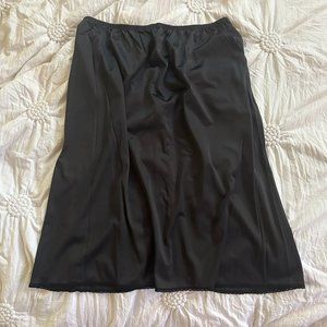 Vassarette Black Mid Length Slip 100% Nylon Made In U.S.A. Size 2XL (1429)